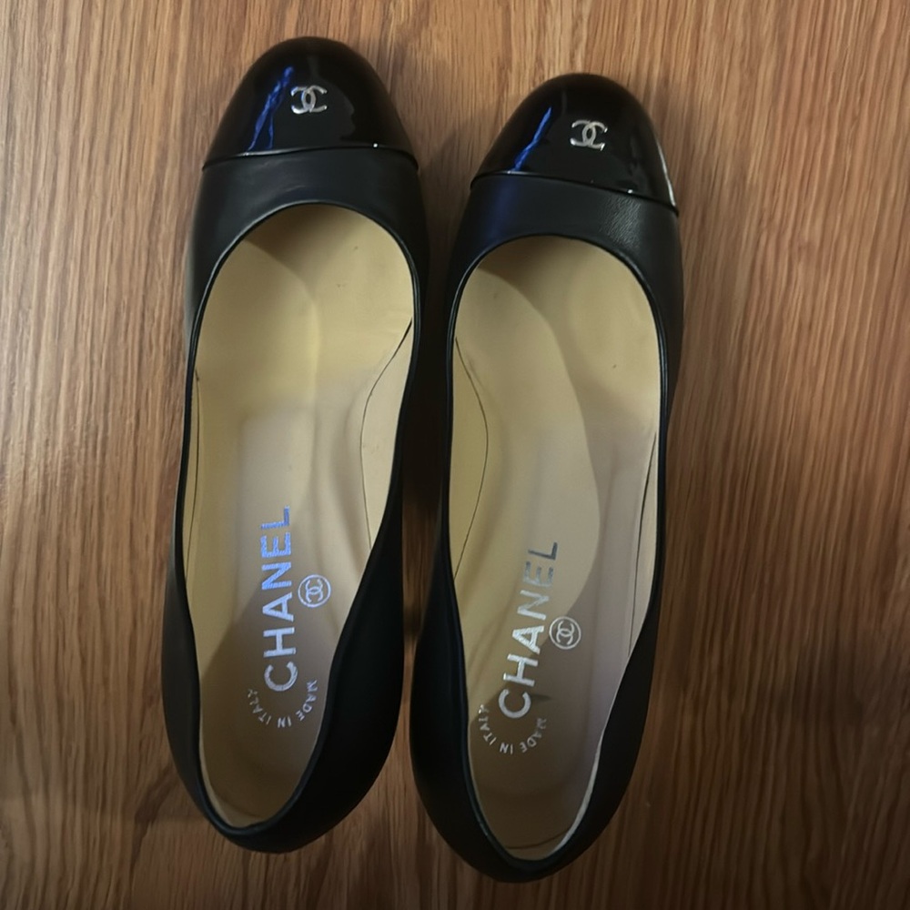 Black and patent Chanel shoes!